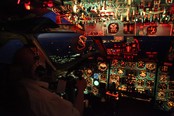 Tu-134 night flight