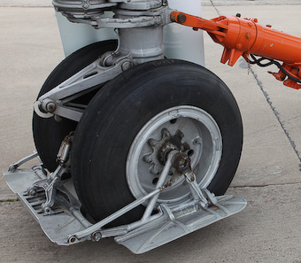 Tu-144 wheel